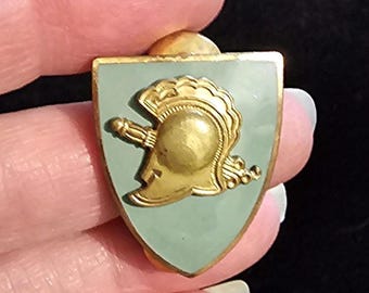 United States Military West Point Junior Year Second Class Label Pin / Badge ~ Duty, Honor, Country