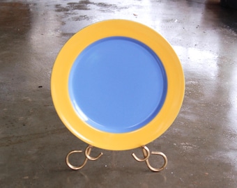 Lindt Stymeist 1980s Colorways Bright Sunny Yellow & Periwinkle Blue 11" Large Dinner Plate ~ Lindt Stymeist Colorways Dinner Plate ~ EUC