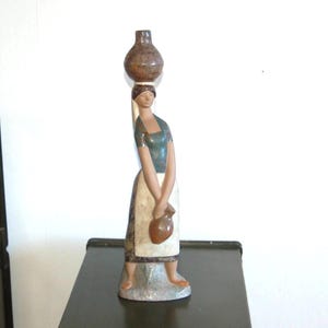 Lladro of Spain, 18.5" tall / 47 cm Sculpture "Girl to the Fountain",  Aldeana a La Fuente, by Fulgencio Garcia, Gres Finish, Retired 1979