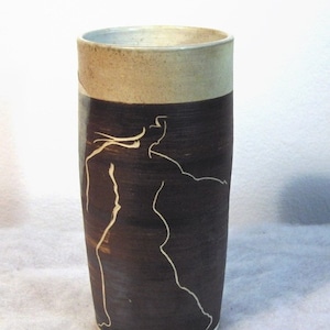 Jennifer Gardiner North Carolina Pottey  / Artist ~ Running Woman ~ Hand-thrown Human Form Sgraffito & Masking Design Vase ~ Excellent