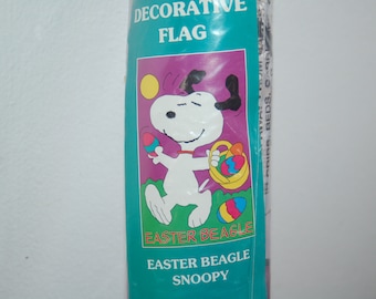 NIB Easter Beagle Snoopy Vtg 28" * 44" Handcrafted 100% Nylon Lg. Applique Flag ~ #00610 ~ Meadow Creek ~ Snoopy Hiding Colorful Easter Eggs