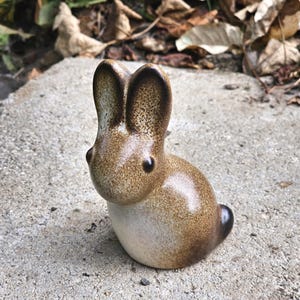 Vtg Howard Pierce Ceramic Bunny Figurine, Mid Century Modern California Art Pottery, Brown Speckled Glossy Glaze Minimalist Sitting Rabbit