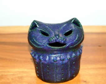 Purple Mod Cat Bank by Pauline Toynbee ~ Studio Pottery ~ UK ~ Cute Sculptural Pottery