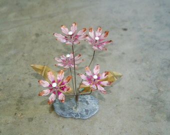 Vintage / halverwege de eeuw brutalist geschilderd email op koperdraad sculptuur 5 bloemen op een metalen basis ~ 9" hoog * 8" breed * 6 1/2" diep ~ VG