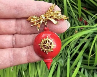 Vintage Arthur Pepper (ART) Red Enamel Ball with Gold-toned Bow Christmas Ornament Brooch ~ Signed