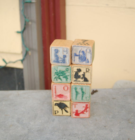 Early 20th Century 8 Well Loved Antique Wooden Blocks 1920 S Children Toy Wood Alphabet Story Group 5