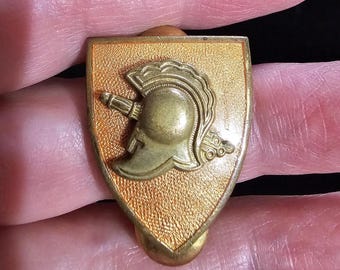 United States Military West Point 4th Year Orange Class Label Pin / Badge ~ Duty, Honor, Country