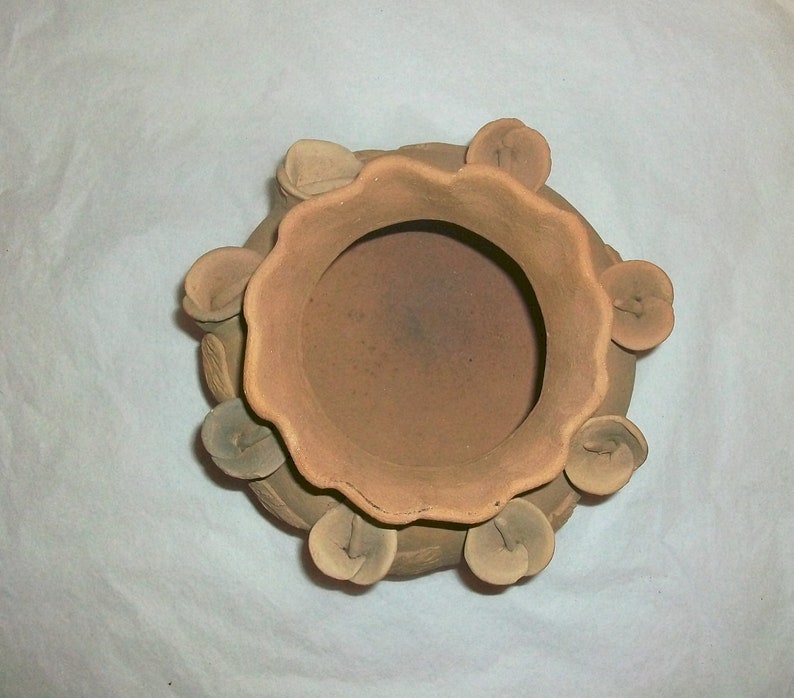 Earthenware Lily Bowl by Mexican Folk Artists Teodora Blanco 1928 1980 and son Luis Blanco image 4