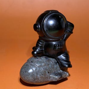 3.3"+ Natural Obsidian Quartz+Yooperlite Quartz,Crystal,Quartz,Crystal Quartz,Astronaut,Skull,Astronaut Skull,Home Decoration,Gifts 1PC