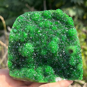 Green geode quartz crystal,Quartz crystal cluster,Crystal geode specimen, Home decoration,Crystal geode specimen,Crystal healing Gifts 1PC