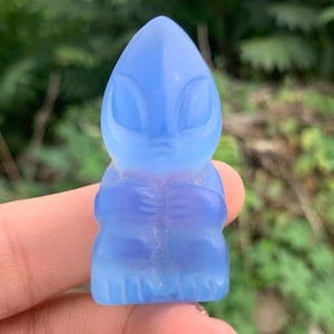 1.9&quot;+ Blue Opal Quartz Alien Skull,Quartz,Crystal Quartz,Alien,Skull,Alien Skull,Crystal Alien Skull,Home Decoration,Gifts 1PC