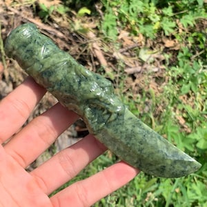 5.9&#39;&#39;+ Natural Green Jade Quartz Knife Skull,Quartz Crystal,Hand Carved,Dagger,Wolf Skull specimen,Decoration Crystal Gifts 1PC