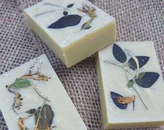 Handcrafted Honeysuckle Soap: Ylang Ylang Essential Oil, Artisan Skincare