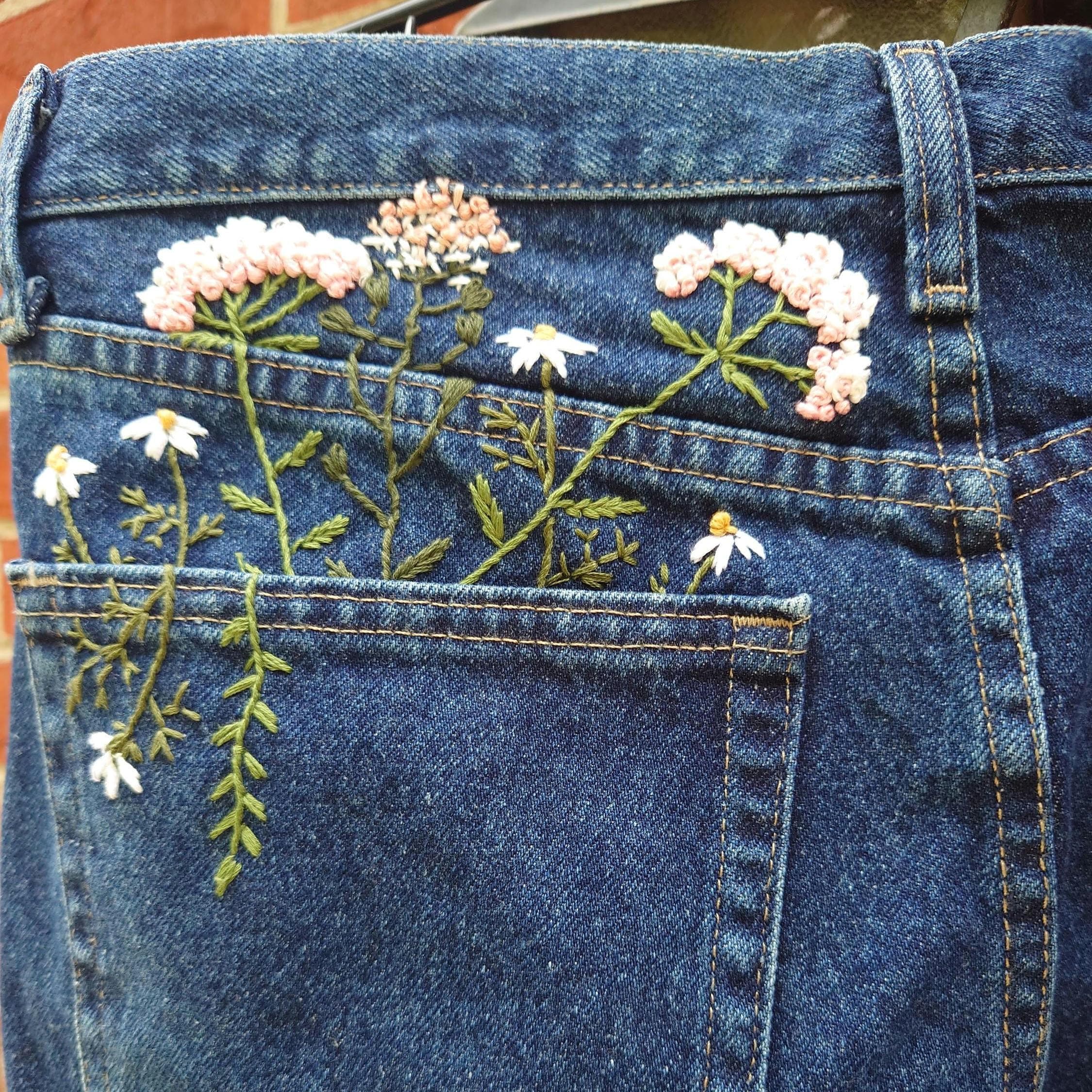 Levi's リーバイス デニムパンツ 花柄プリント 【公式通販】