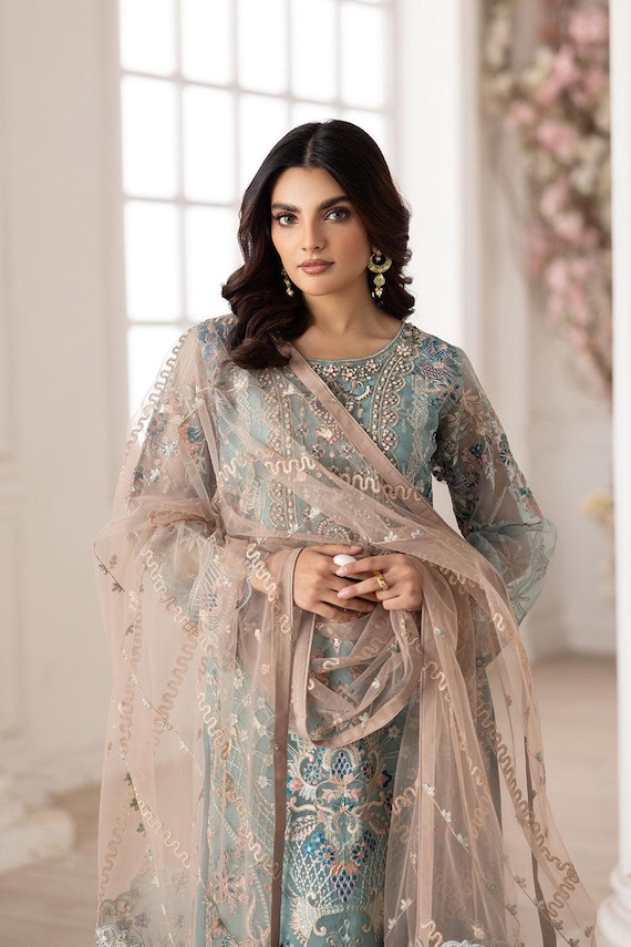 Shalwar Kameez Women Embroidered Organza & Net Dupatta, Traditional Pakistani Dress - Etsy Israel Shalwar Kameez Women Embroidered Organza & Net Dupatta, Traditional Pakistani Dress - Etsy Israel