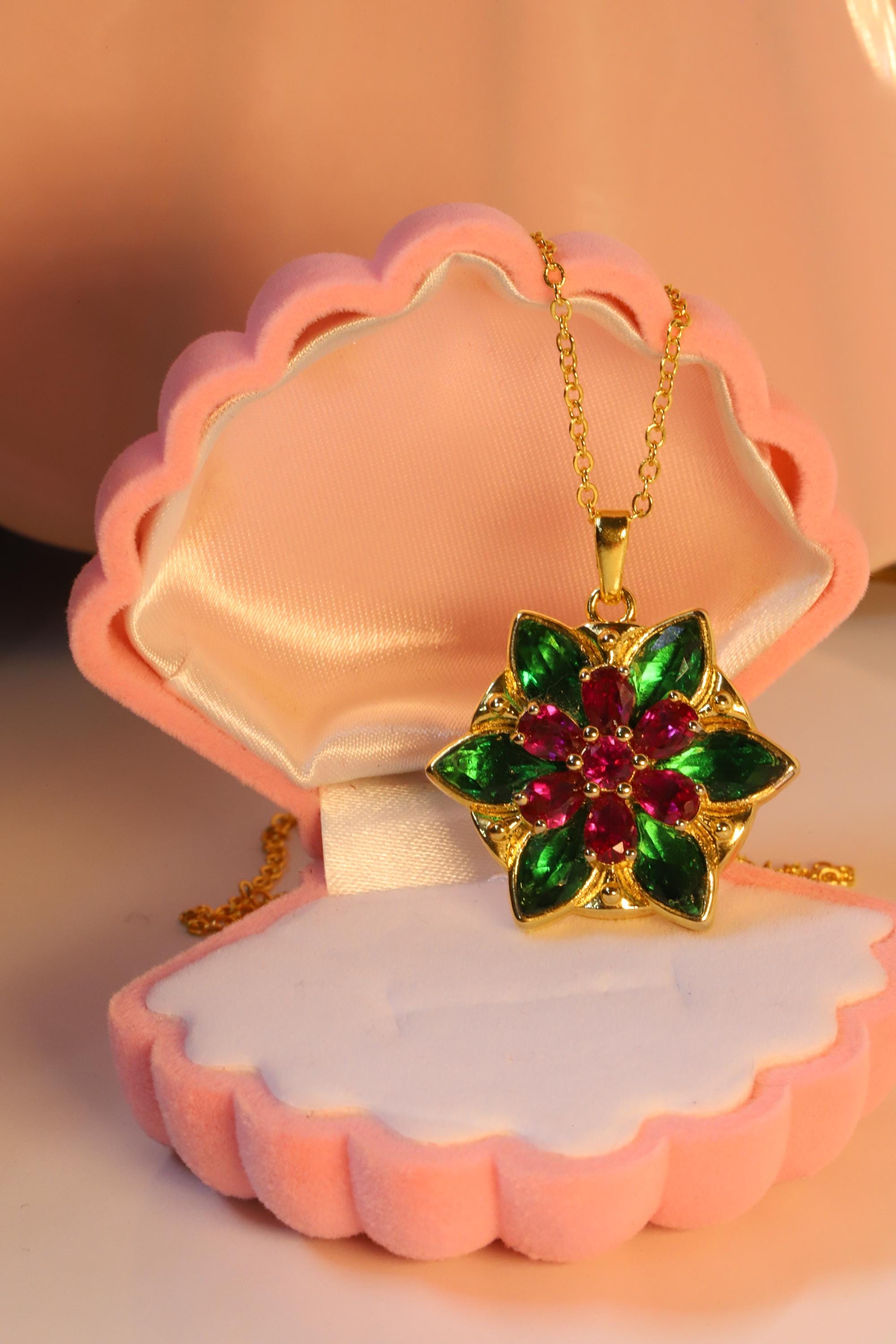 Vera Wang Necklace Canada