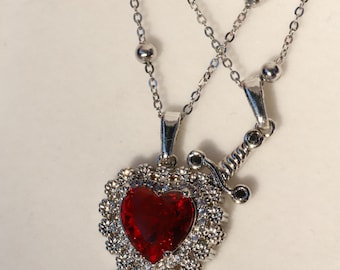 Parure de collier coeur et épée, bijoux de couple en acier et laiton