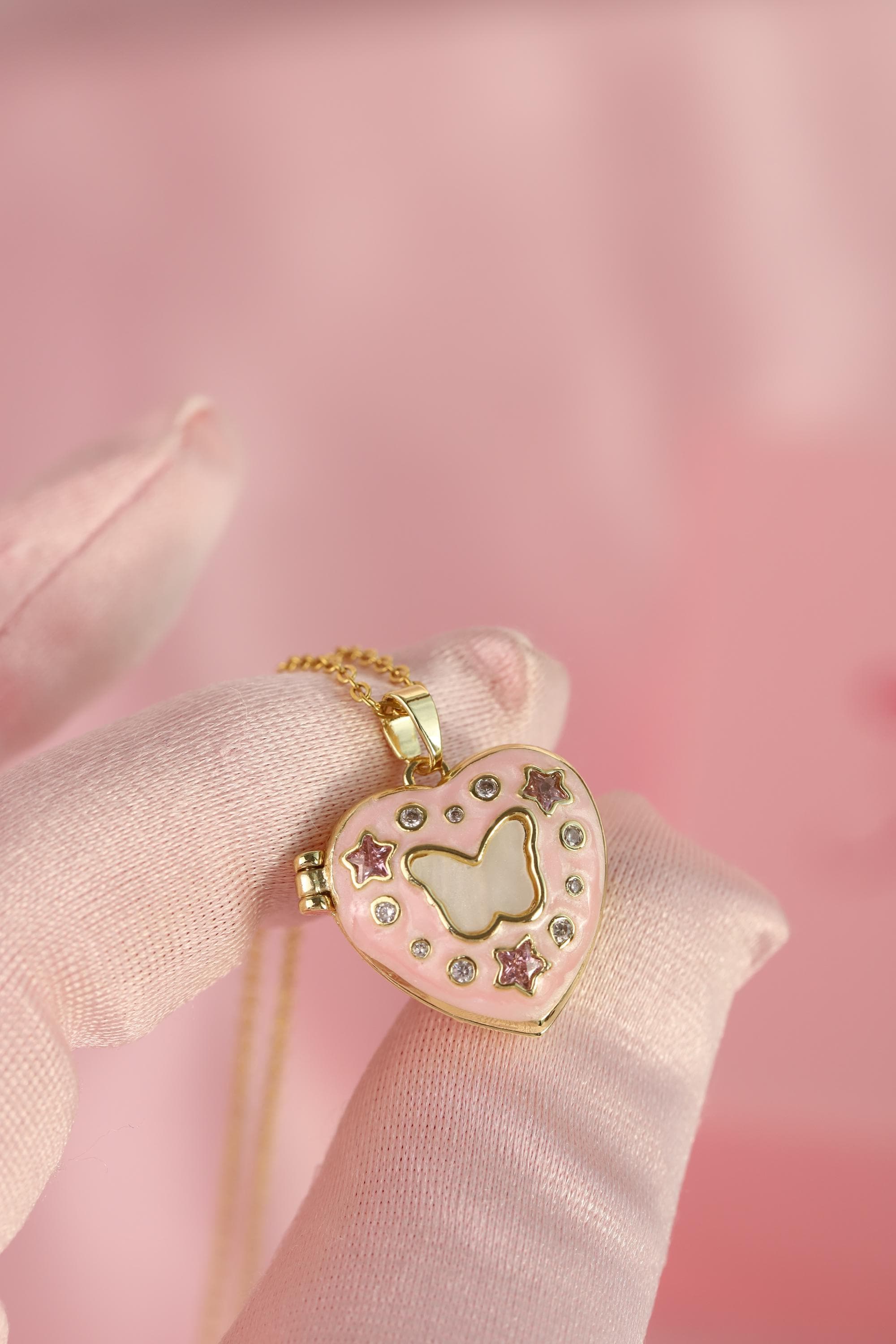 Princess medallion - Etsy 日本