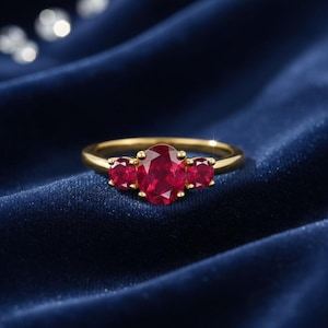 14K Gold Red Ruby Ring, Three Stone Ring, Oval Cut Ruby, vintage women Ring, Anniversary Gift, Promise Ring, Fine Gold Jewelry, Gift for her