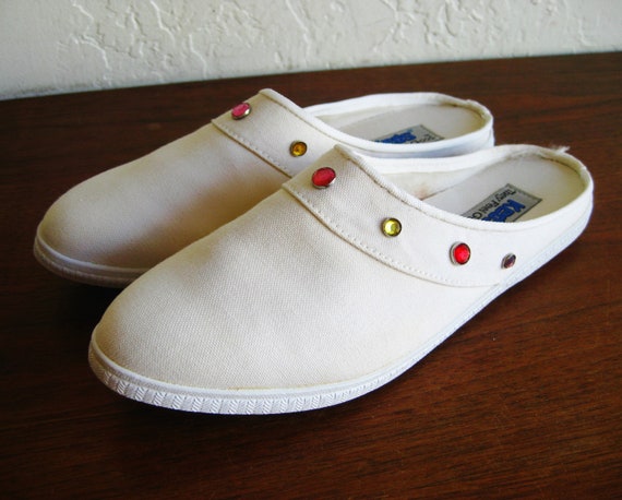 keds white canvas slip on shoes