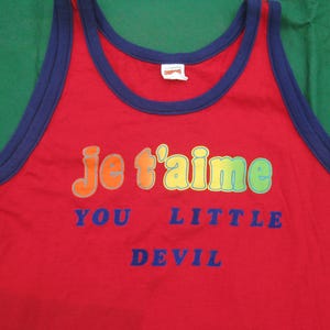 Vintage 70s Red Cotton Roach Je t'aime You Little Devil Męski bezrękawnik Ringer