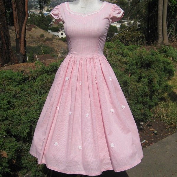 Vintage 50s Pink & White Checkered Cotton Gingham Full Skirt Afternoon Picnic in the Park Summertime Dance Sun Dress XS Petite