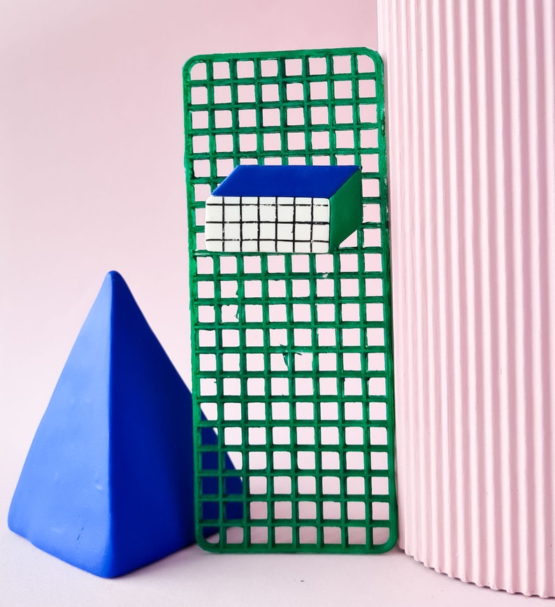 5 colors geometrical 3D effect grid brooch. handmade polymer clay color block statement LGBTQIA pin. screenprinted memphis style brooch Niebieski