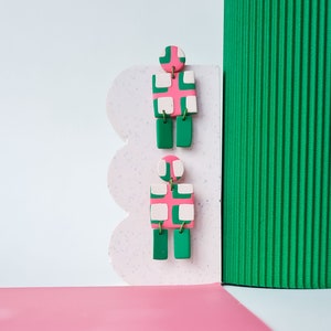 Pink & green patterned handmade polymer clay earrings. Textured 3D grid earrings. modern statement jewelry, bold geometric colorful dangles