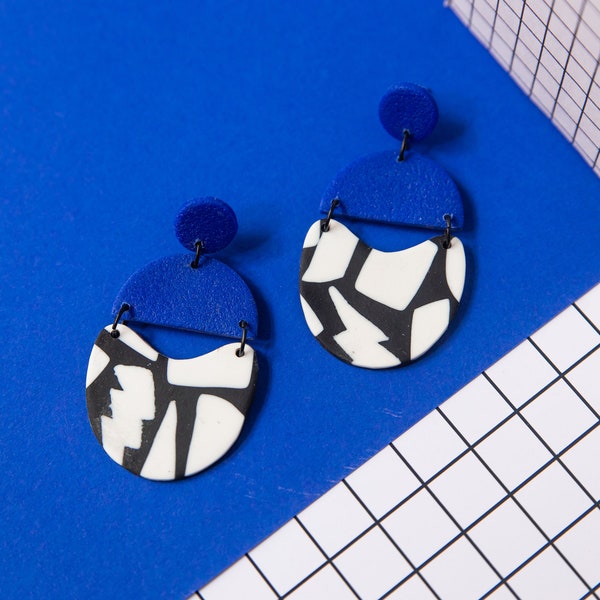 kobalt blue, black & white swiggle handmade polymer clay earrings. memphis group, art deco, bauhaus, 80's, dangle statement earring