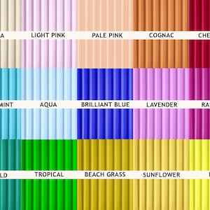 Könnte beinhalten: Eine Farbkarte mit 15 verschiedenen Farben, jede mit einem Namen. Die Farben sind in einem Raster von 5 Reihen und 3 Spalten angeordnet. Die Farben sind: Sahara, Hellrosa, Blassrosa, Cognac, Kirschrot, Pfefferminze, Aqua, Brillantblau, Lavendel, Himbeere, Smaragd, Tropisch, Strandgras, Sonnenblume und Zitrone.