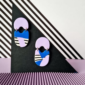 Blue and violet striped color block earrings. Handmade polymer clay statement studs. 80s memphis group, minimal, bauhaus, funky