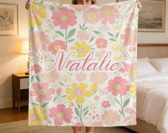 Custom Name Girl Blanket, Personalized Floral Teen Throw, Soft Kids Blanket, Tween Gift, Cozy Preppy Style, Perfect for Birthday or Room