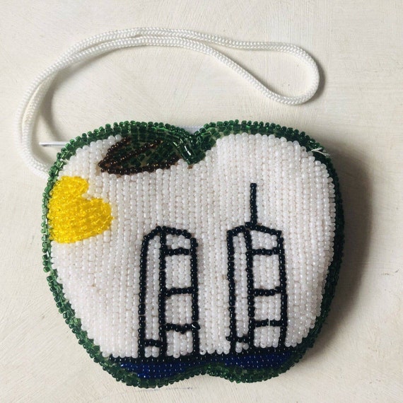 Beaded Change Purse Zip Wristlet Twin Towers NYC … - image 4