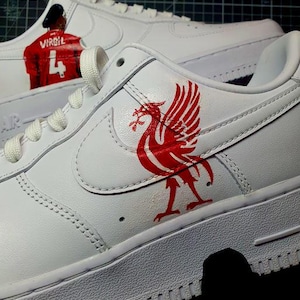 liverpool fc trainers nike