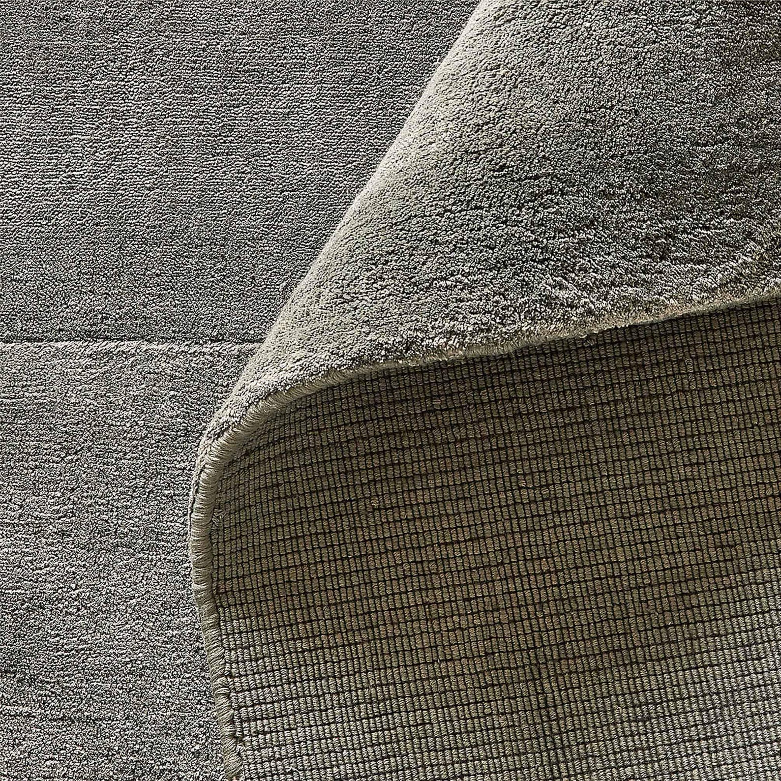 Handwoven Green Tencel Lyocell Silk Rug: Solid Carve Pattern ...
