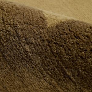 Handtuftad olivgrön ullmatta: Oxfordkant, skandinavisk modern minimalistisk design bild 4