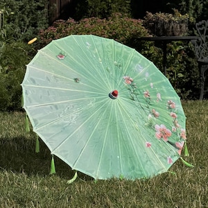 Ombrellone colorato per cosplay da geisha, ombrellone giapponese, ombrellone tradizionale asiatico elegante, ombrellone decorativo in bambù tailandese per la protezione solare