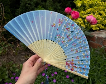 Blue Bamboo Japanese Hand Fan: Foldable Summer Wedding Accessory