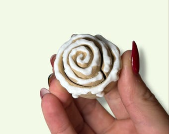 Cinnamon Bun Clicker