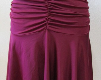 Burgundy color skirt with gathered design plus made in USA. (vn94)