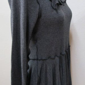 dark gray color long sleeve top with separate belt plus made in USA. vn107 image 4