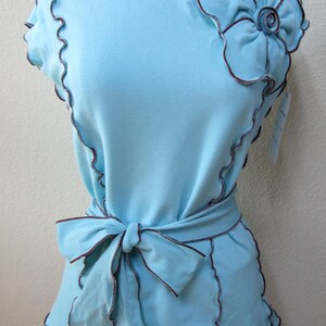 Aqua color sleeveless top with  2 roses decoration and a belt for optional plus made in USA(vn19)
