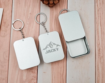 Caja de almacenamiento de llavero de metal personalizada, estuche para pastillas plateado con tapa deslizante grabada a medida, regalo para papá y padrinos de boda.