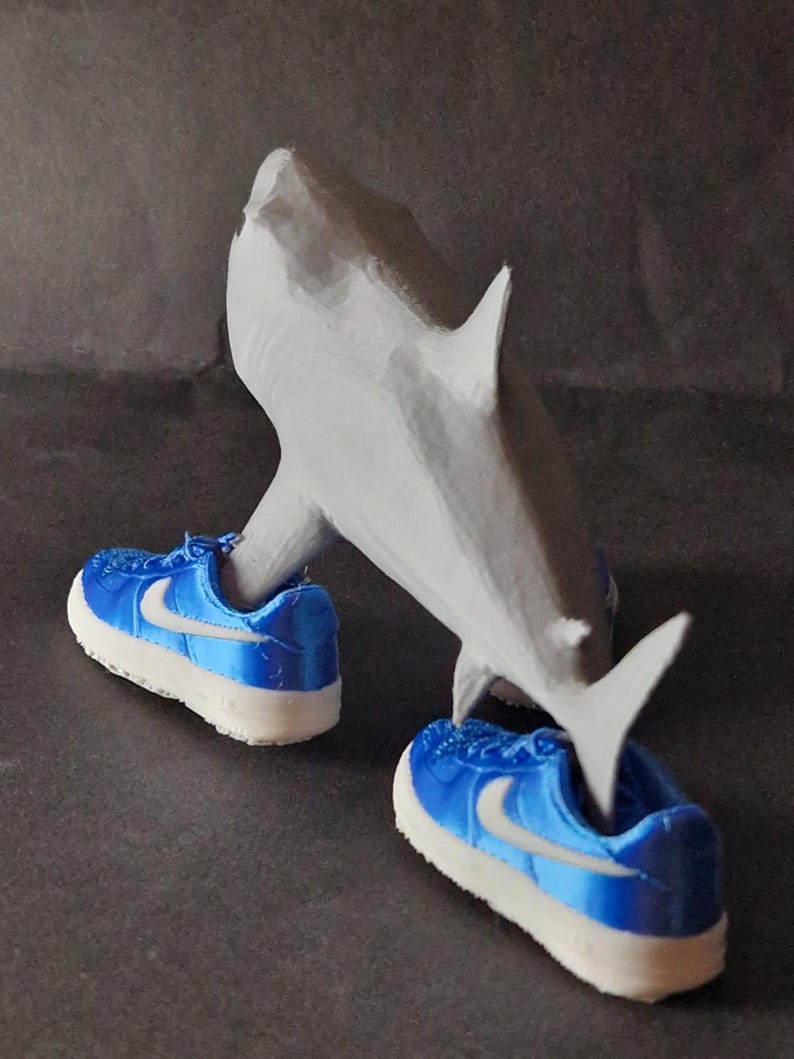 TRALALERO TRALALA Meme Shark Figurine – Funny 3D Printed Desk Decor
