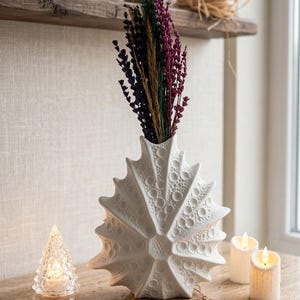 Ręcznie robiony wazon z białego korala, doniczka z muszli z kamienia proszkowego, akcent wystroju domu w stylu nadmorskim, malowana, lakierowana doniczka z jeżowcem, wyjątkowy prezent do domku na plaży