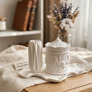Beautiful Handmade White Stone Powder Carousel Trinket Box Geometric Vase And Elegant Wavy Tray Three Piece Set For Home Decor Gift