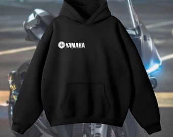 Moletom com capuz da equipe Yamaha Racing. Ótima ideia de presente para ele/namorado. Moletom estiloso para fãs de motocicletas.