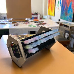 44-Slot Hex Marker Holder – Dual-Angle Display for Acrylic & Paint Markers for Artists, Crafters and Creators