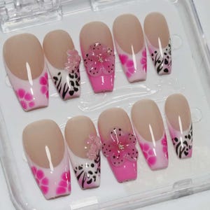Wedding nails ,Flower Nails hand painted nail,custom press on nails,3D Nails,Campanula Nails,Acrylic Nails  ,French nails,Floral Nails,gift