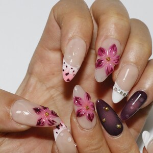 Wedding nails ,Purple Flower Painted Nails,custom press on nails,3D Nails,Campanula Nails,Acrylic Nails  ,floral nails,Pink Nails,gift
